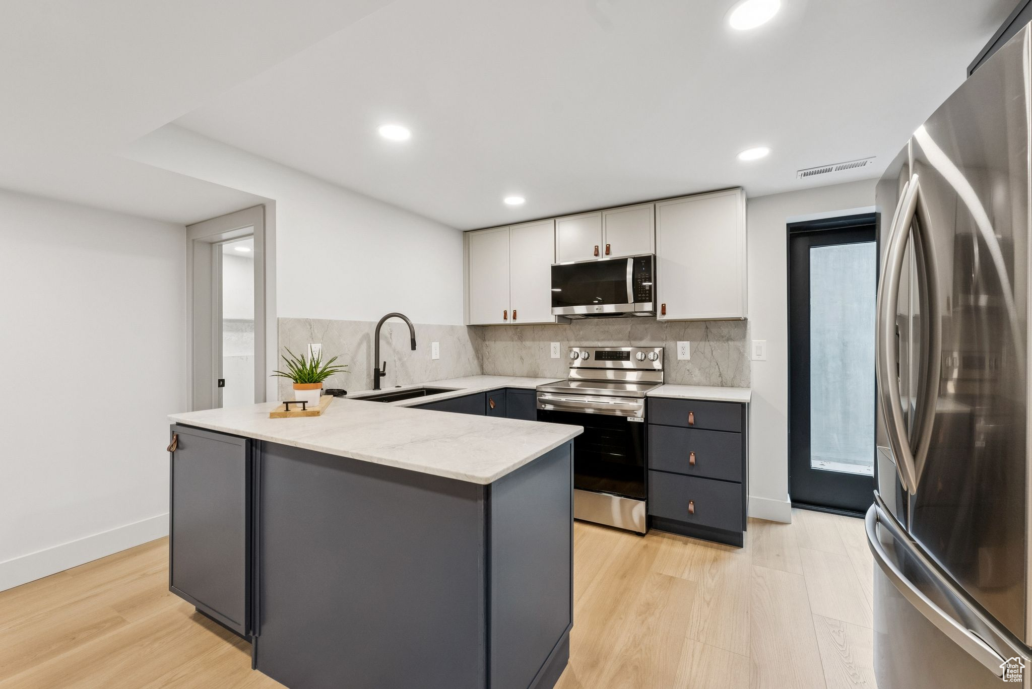 COTTONWOOD - Residential