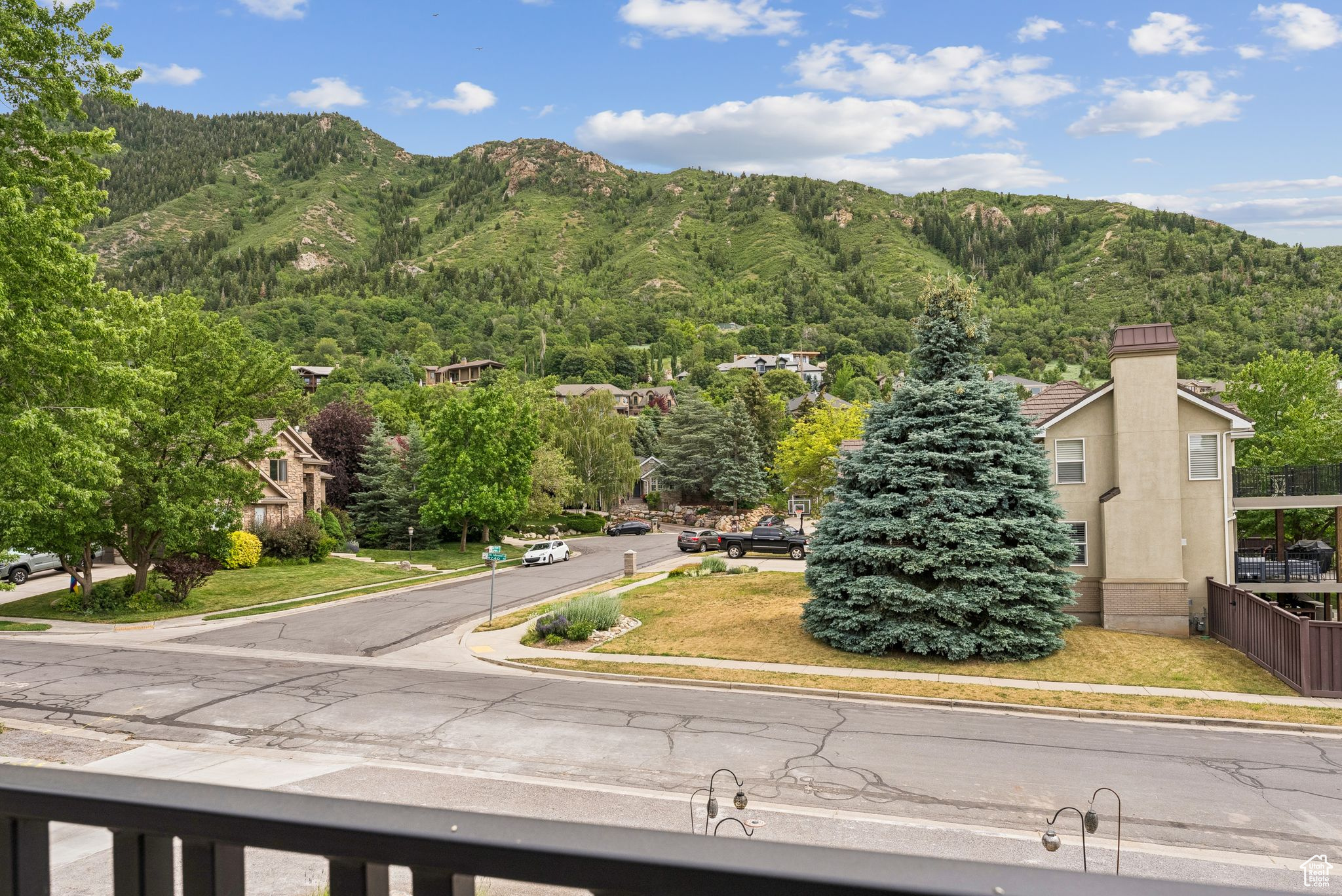 COTTONWOOD - Residential