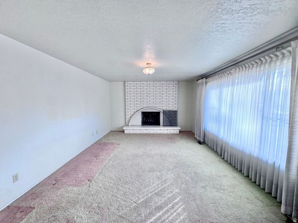 Photo of 275 S 100 E, Salem, UT 84653 (MLS # 2122835)
