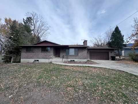 Tiny photo for 275 S 100 E, Salem, UT 84653 (MLS # 2122835)