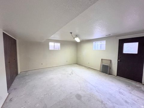 Tiny photo for 275 S 100 E, Salem, UT 84653 (MLS # 2122835)