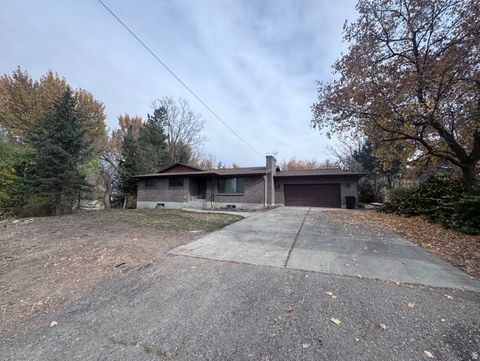 Tiny photo for 275 S 100 E, Salem, UT 84653 (MLS # 2122835)