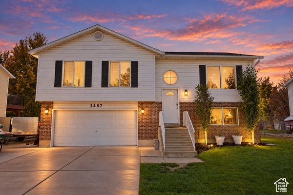 2257 N 2290 W, CLEARFIELD, UT 84015 - Image 70b9fa49f3fe6036bcdb2cb4e5f415f2/1012725868