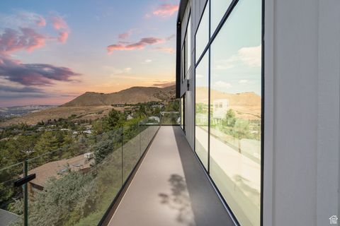 Tiny photo for 2244 S LAKELINE CIR, Salt Lake City, UT 84109 (MLS # 2108919)