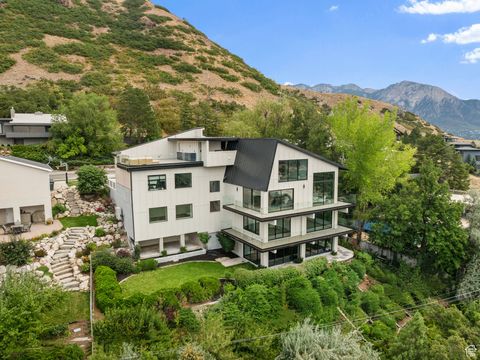 Tiny photo for 2244 S LAKELINE CIR, Salt Lake City, UT 84109 (MLS # 2108919)
