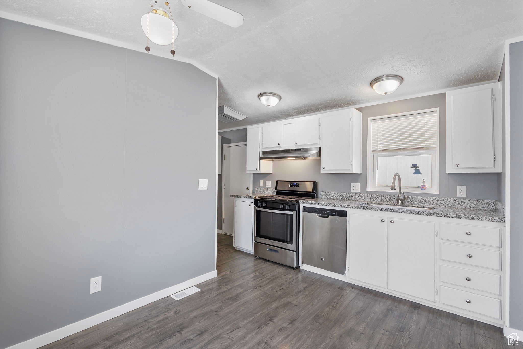 8519 W Antelope Hills Dr, Magna, Utah image 11
