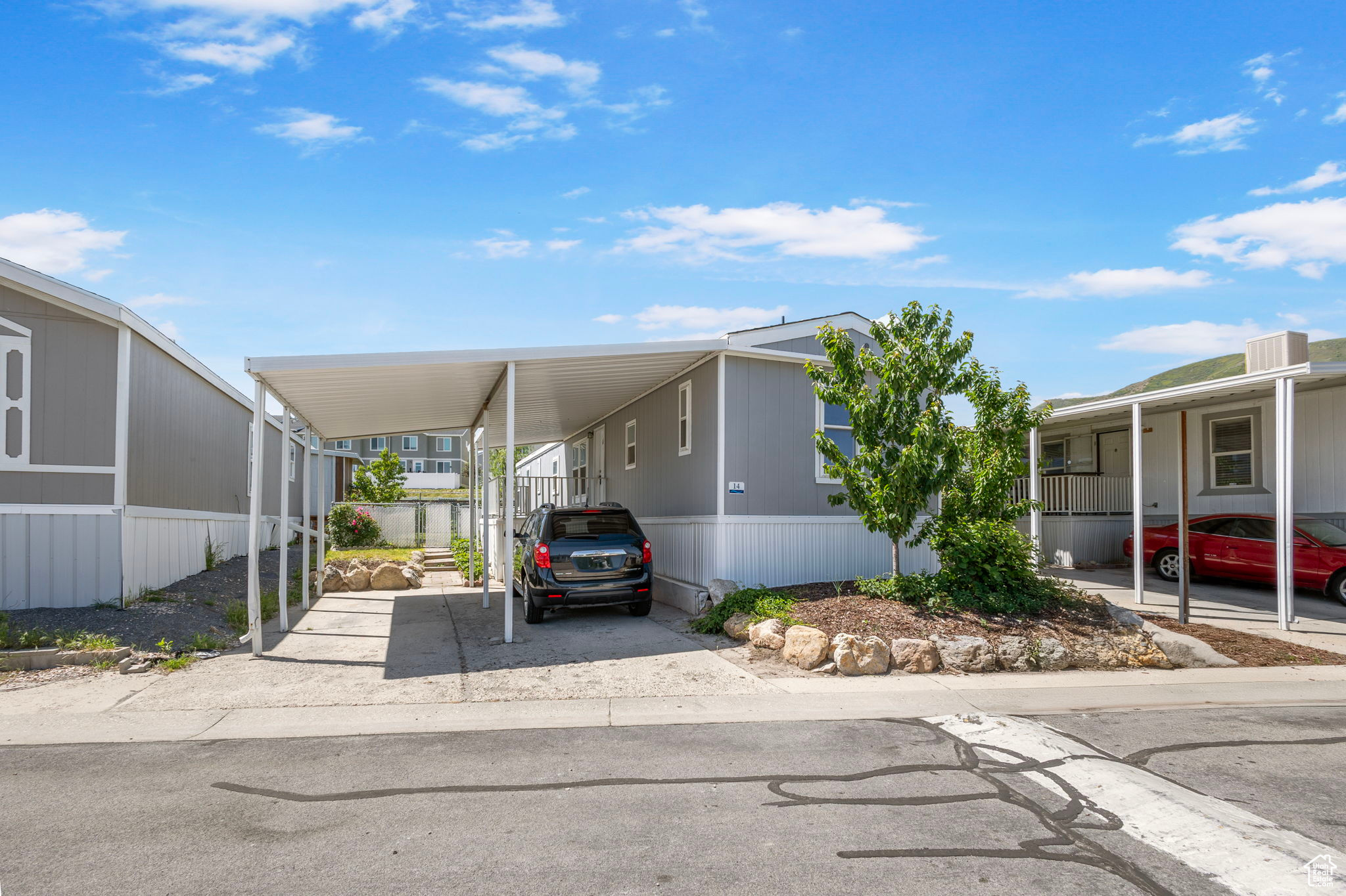 8519 W Antelope Hills Dr, Magna, Utah image 2