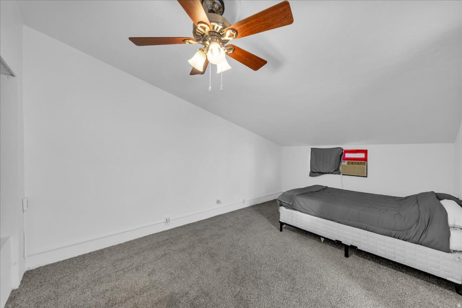 SUNSET EST B - Residential