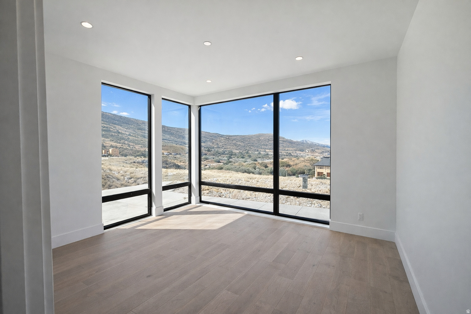 BENLOCH RANCH - Residential