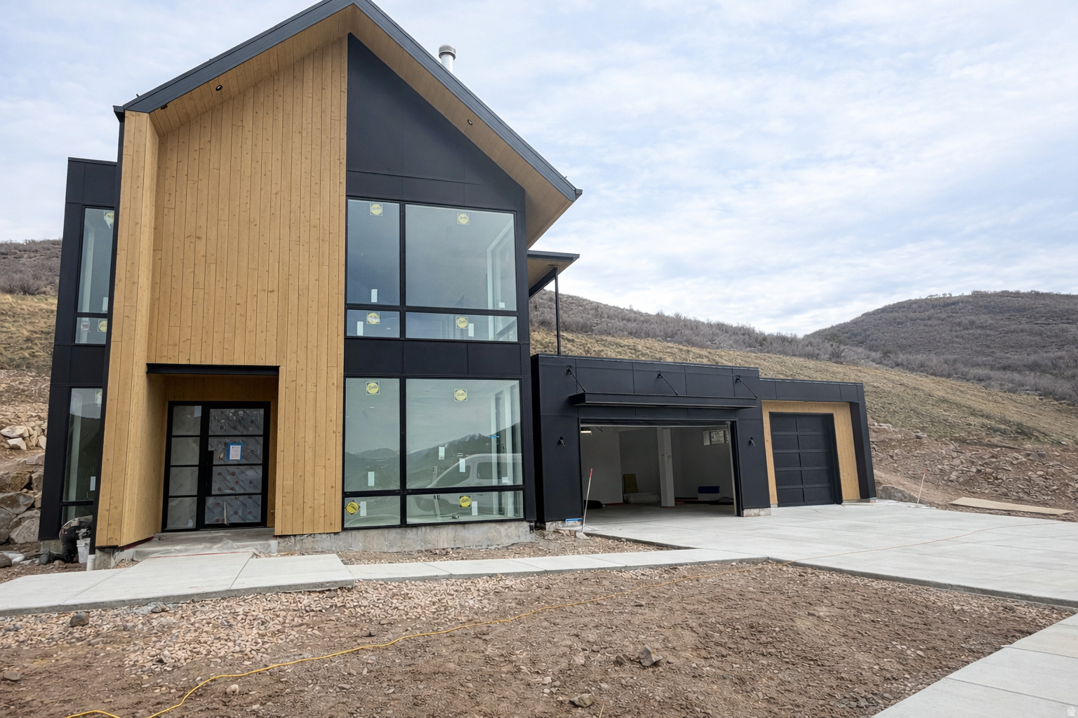 BENLOCH RANCH - Residential