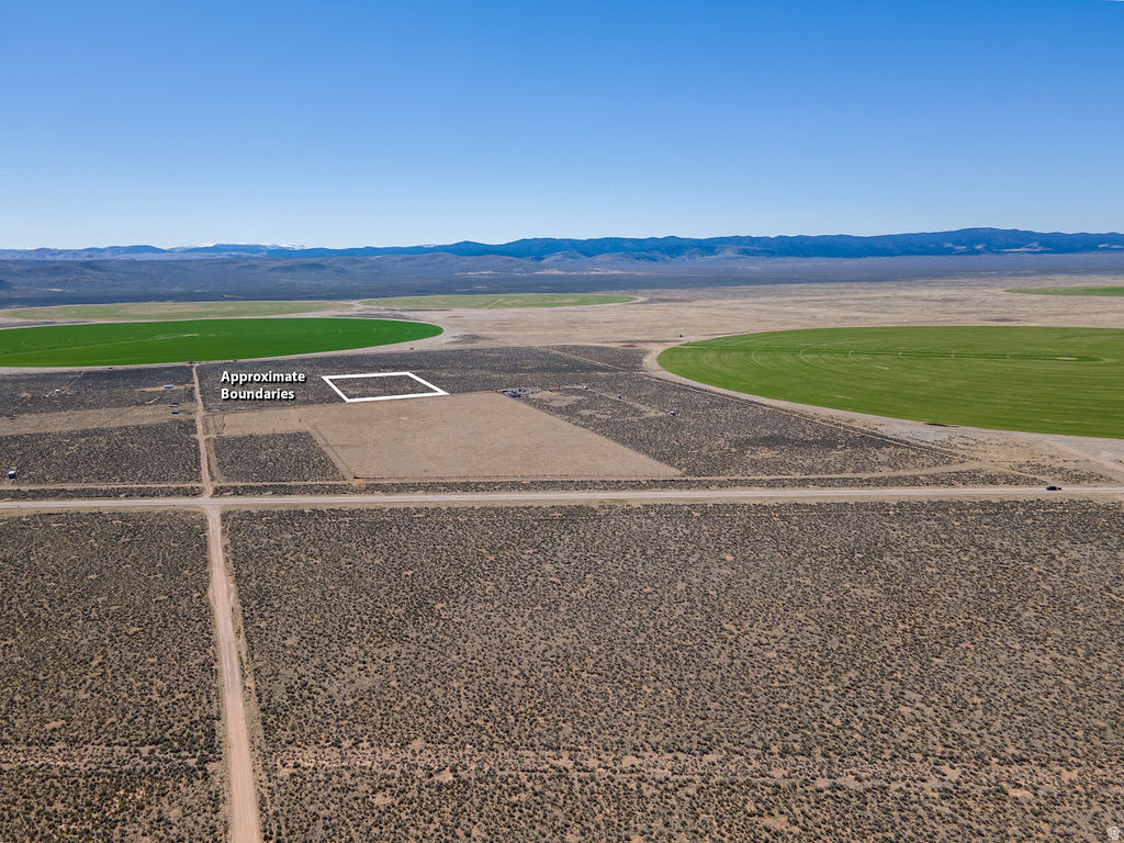 ESCALANTE VALLEY - Land