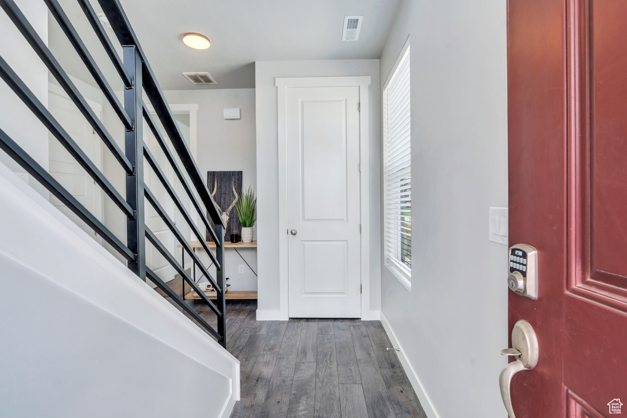 HOLBROOK E VILLA - Residential