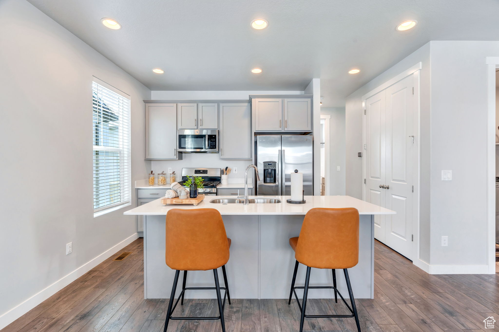 HOLBROOK E VILLA - Residential