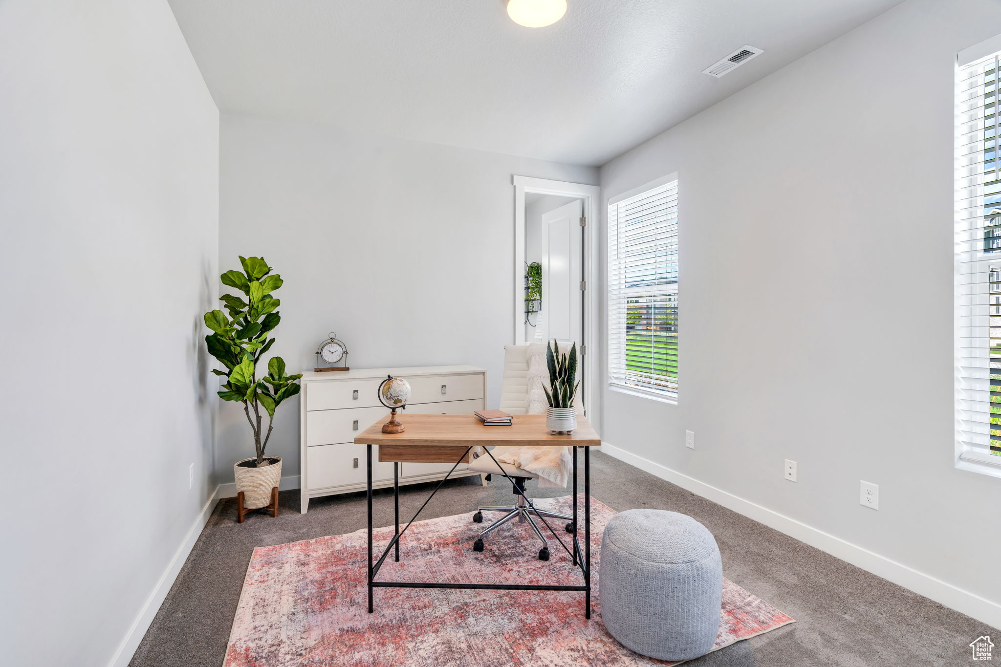 HOLBROOK E VILLA - Residential