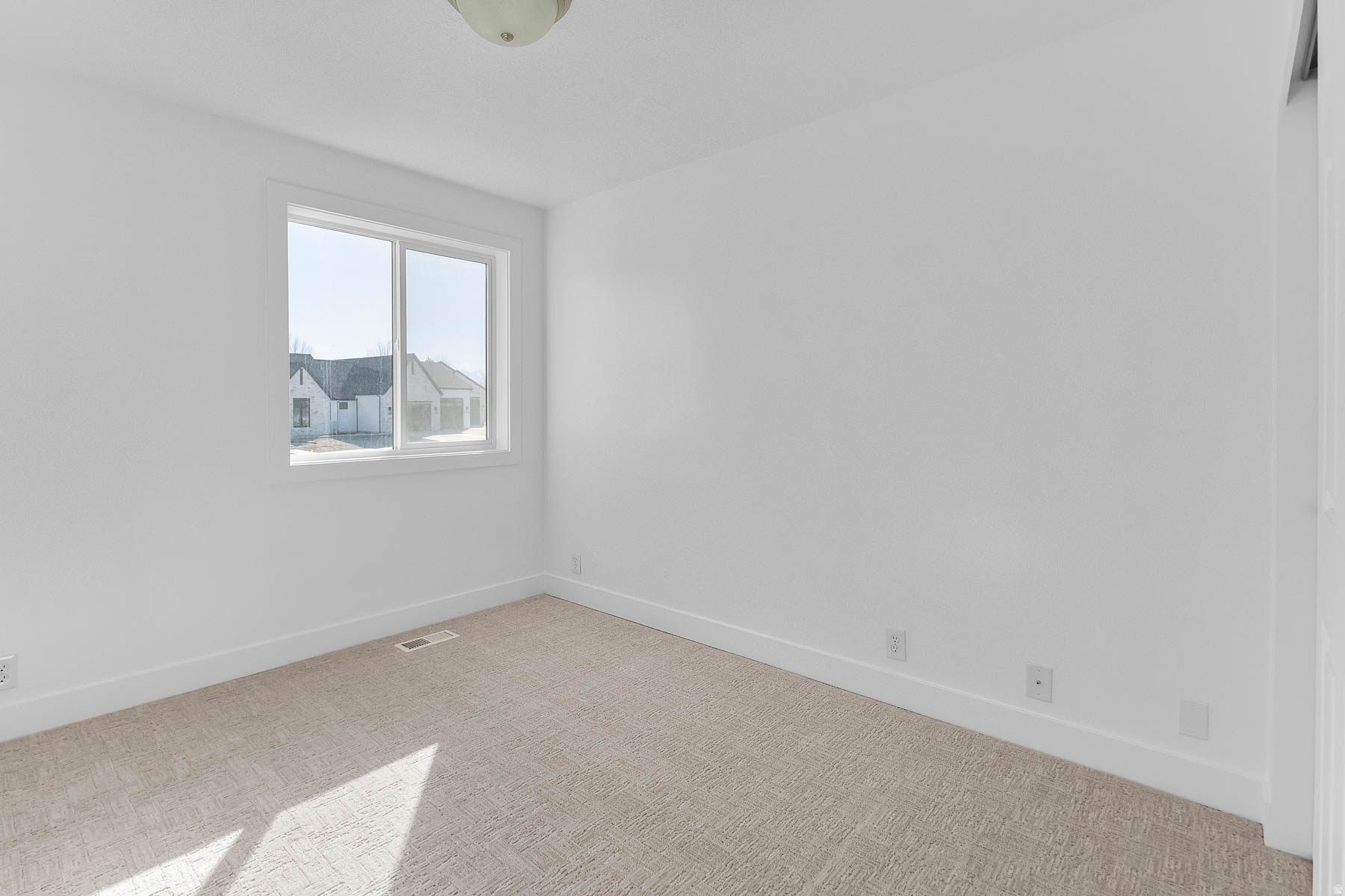 STATEN FARMS - Residential