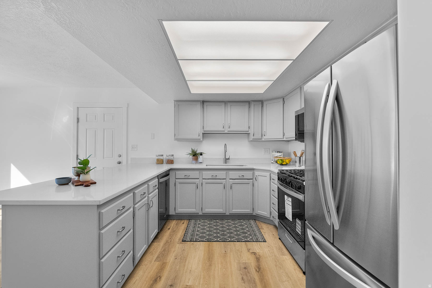 STATEN FARMS - Residential