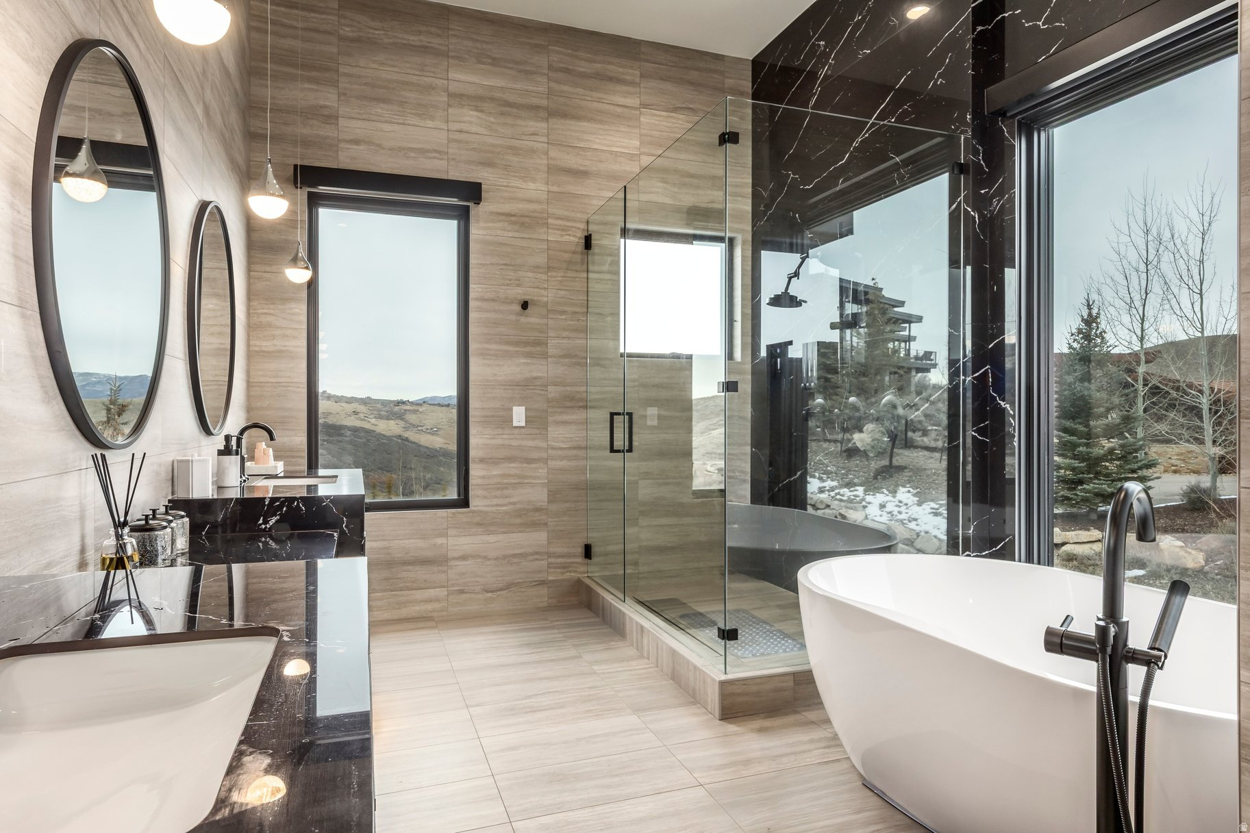 ASPEN CAMP - Residential