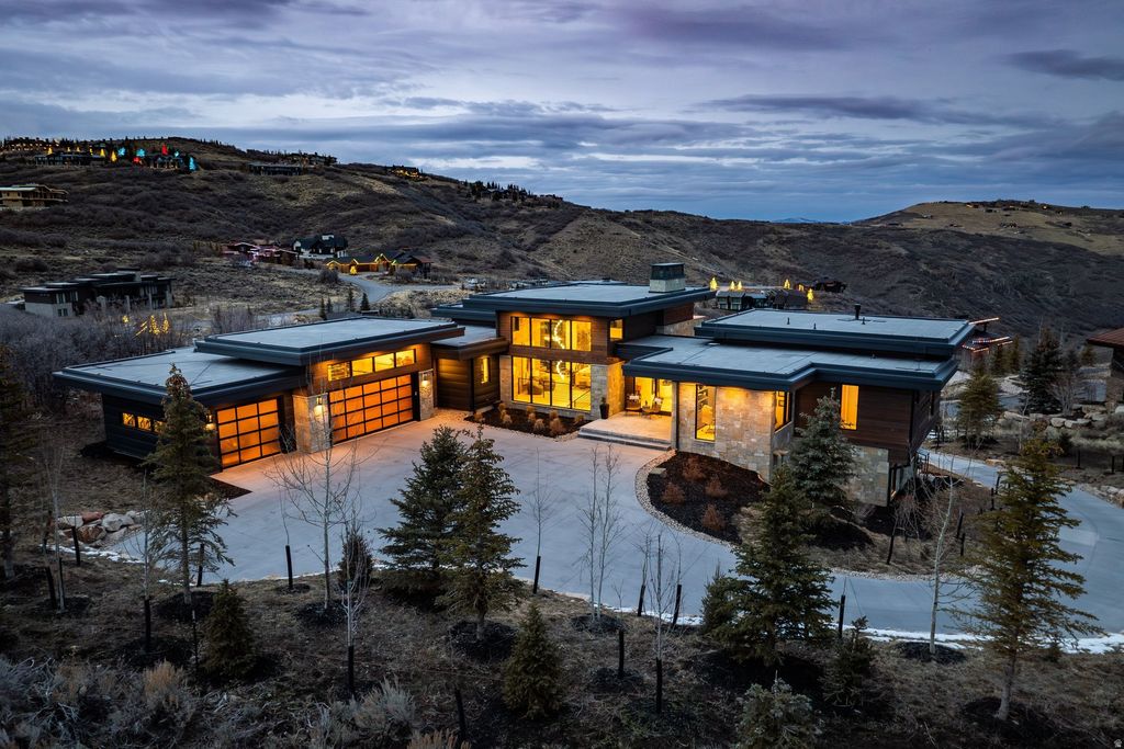 Photo of 4027 ASPEN CAMP LOOP, Park City, UT 84098 (MLS # 2137208)