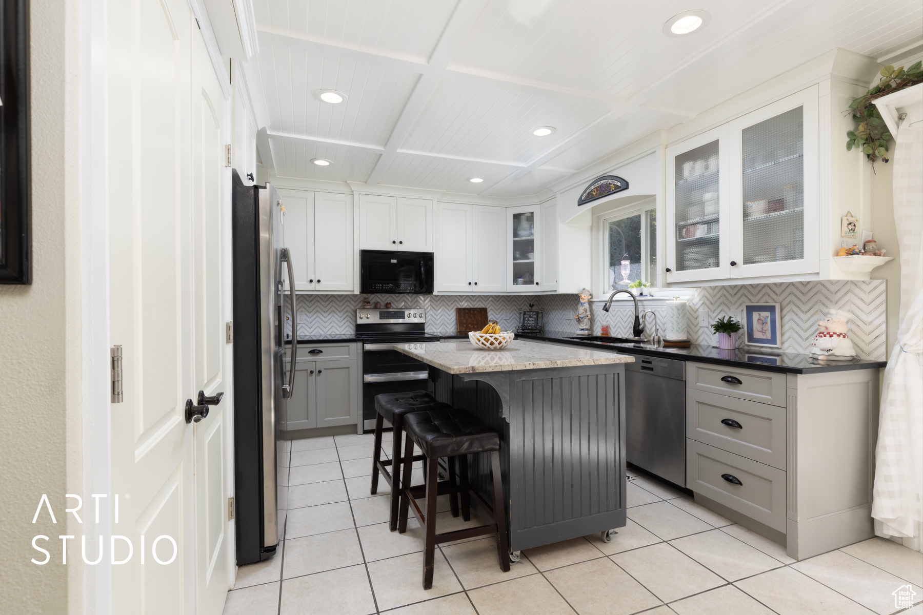 MEADOWS - Residential