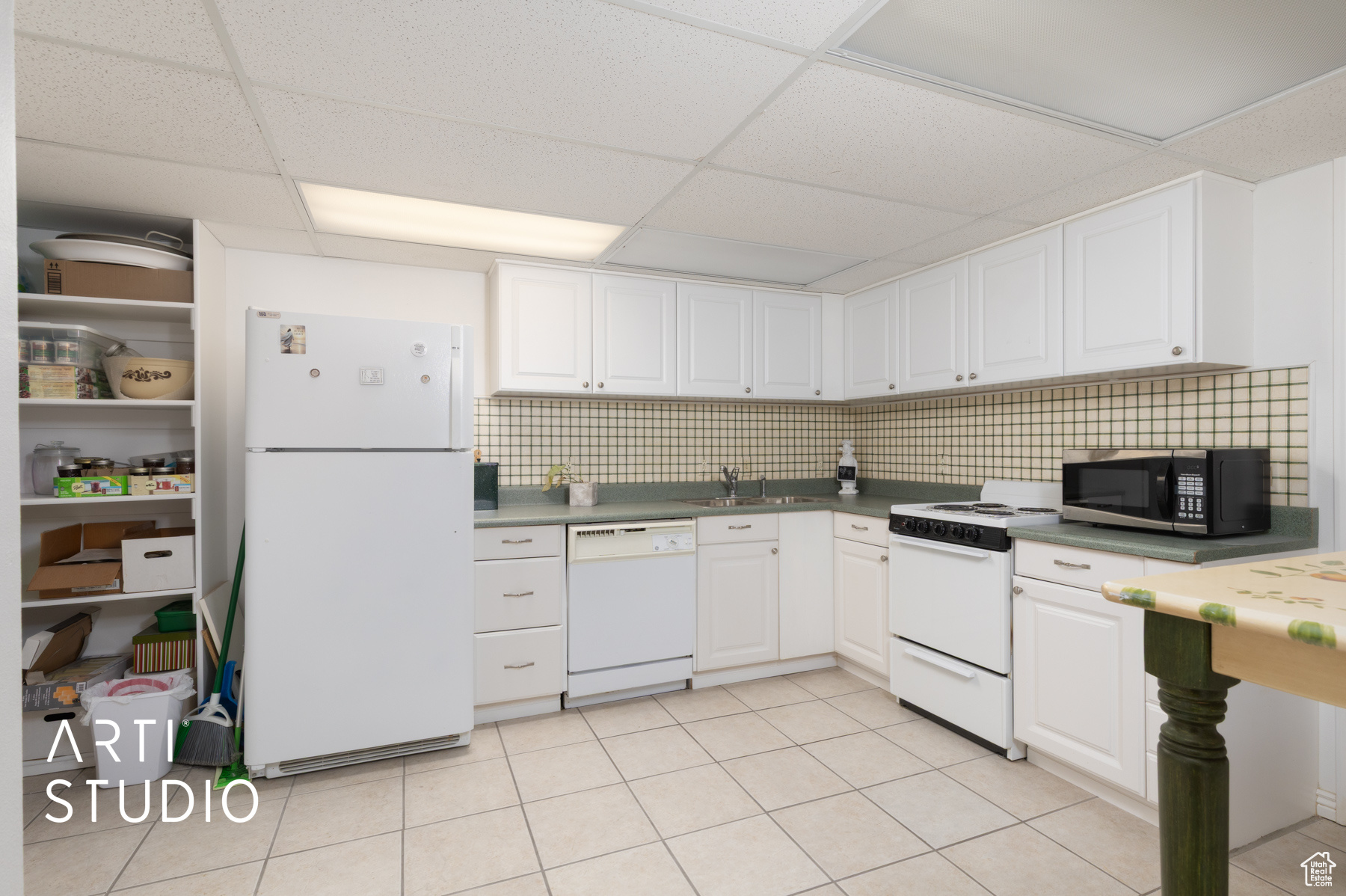 MEADOWS - Residential
