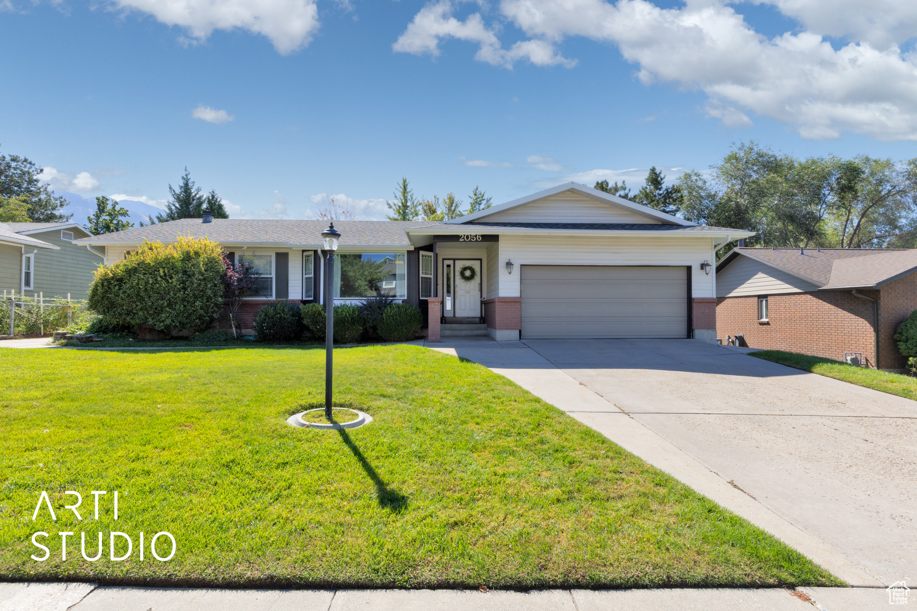 MEADOWS - Residential