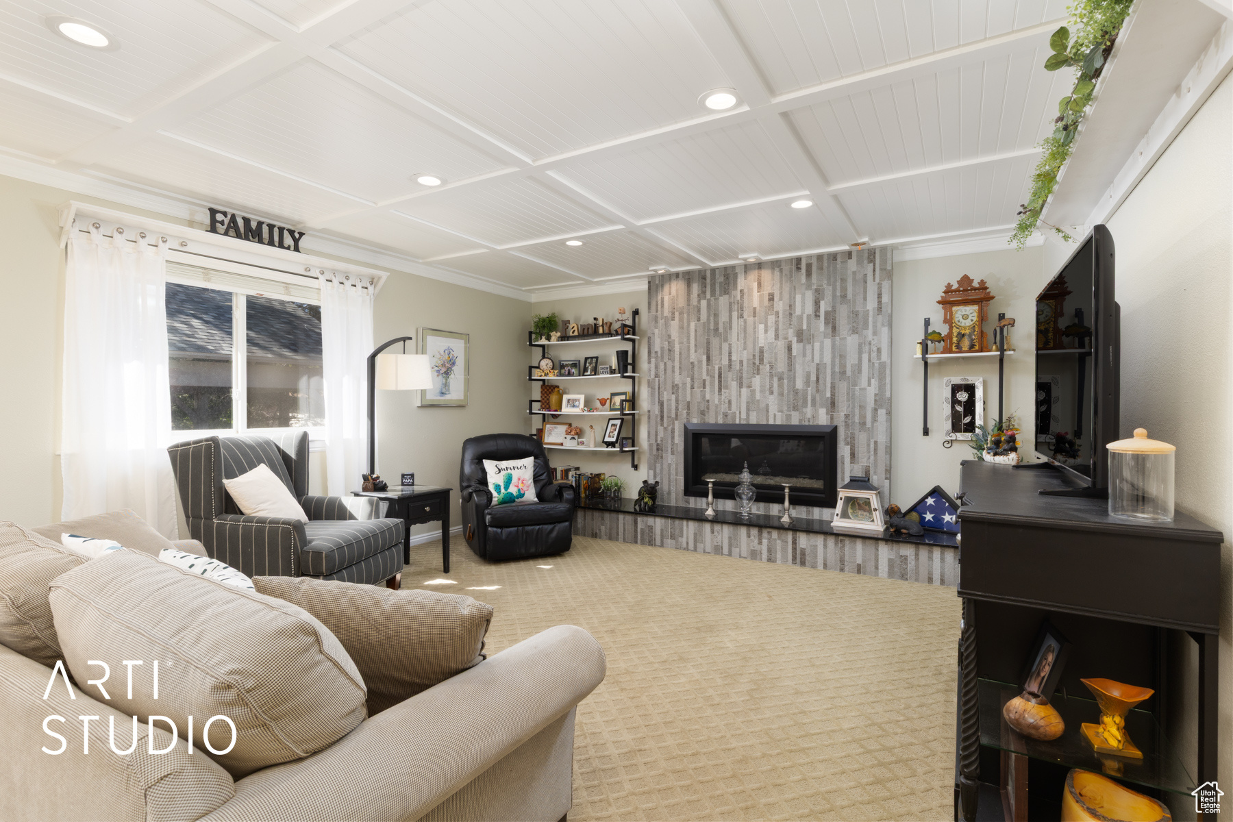 MEADOWS - Residential