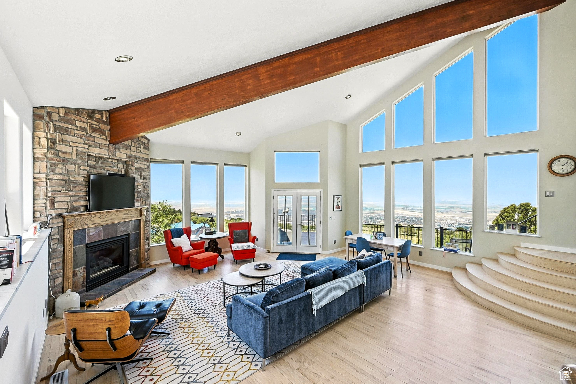 CEDAR HIGHLANDS - Residential