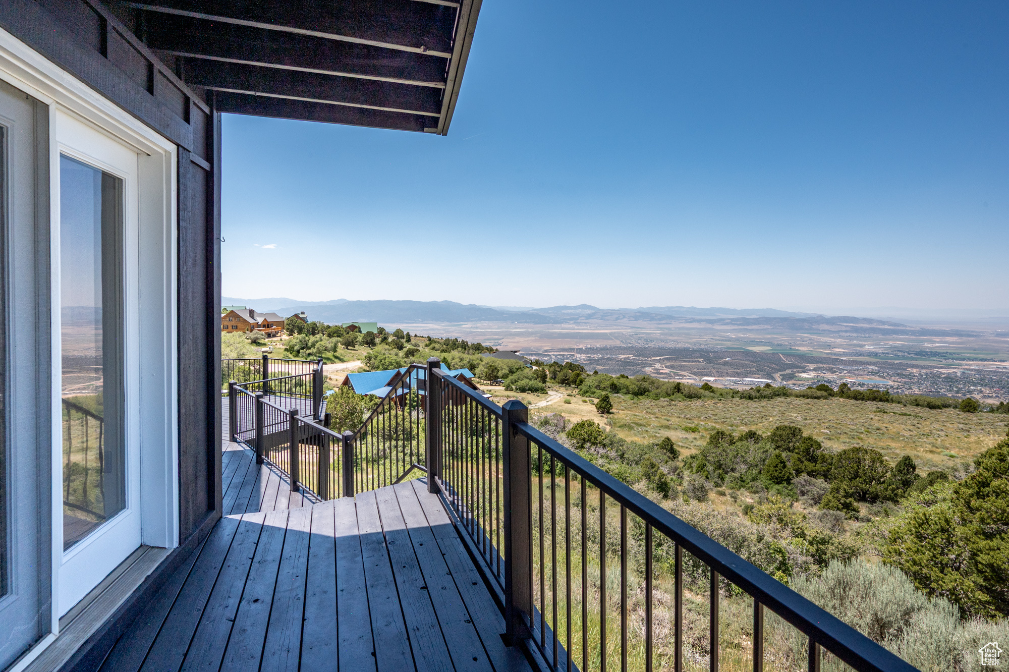 CEDAR HIGHLANDS - Residential