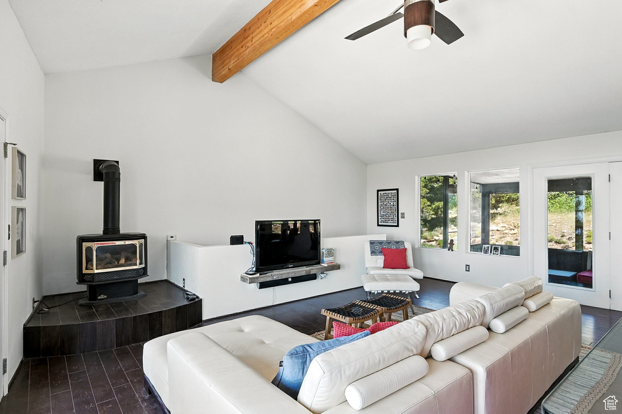 CEDAR HIGHLANDS - Residential