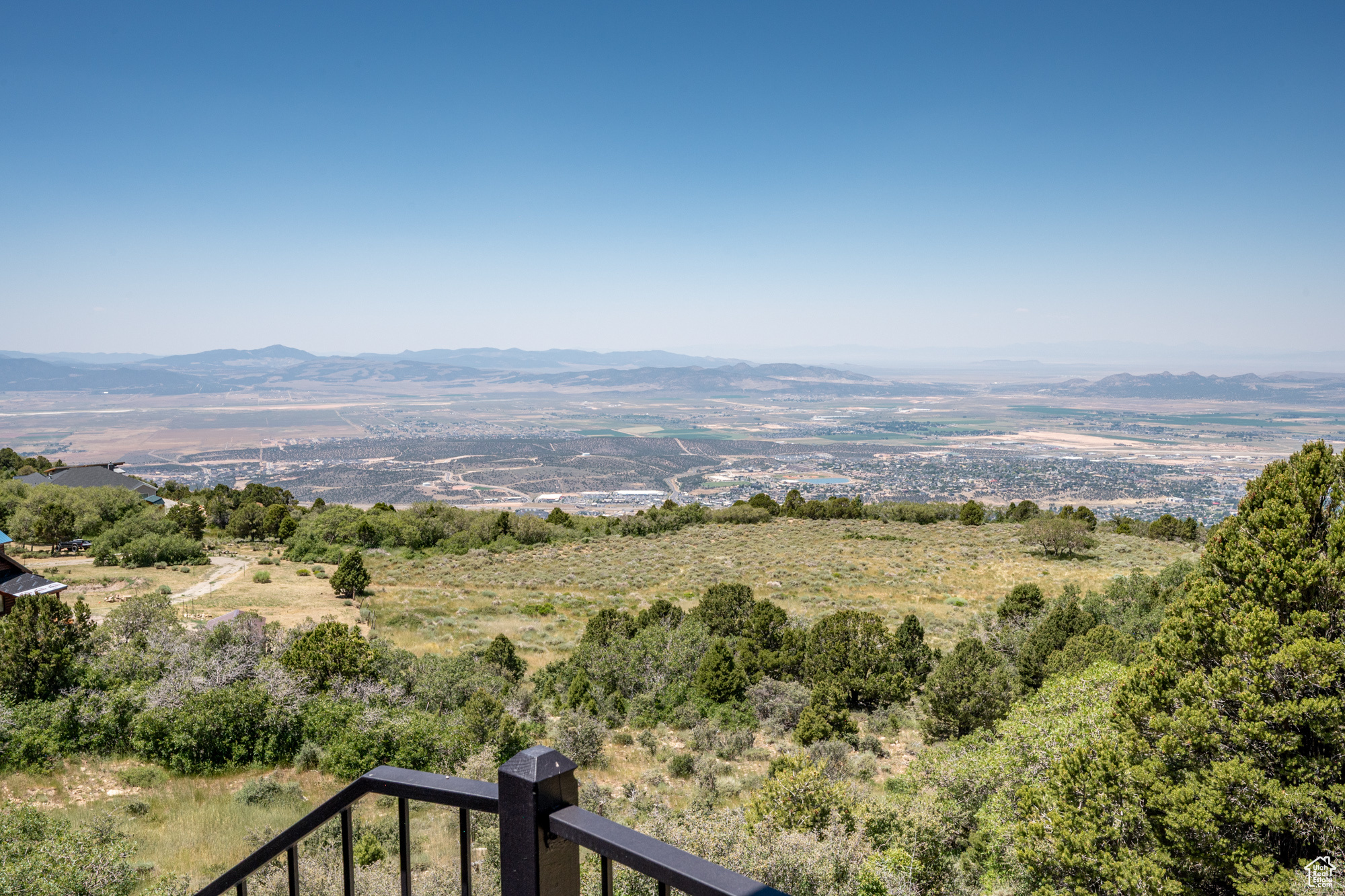 CEDAR HIGHLANDS - Residential