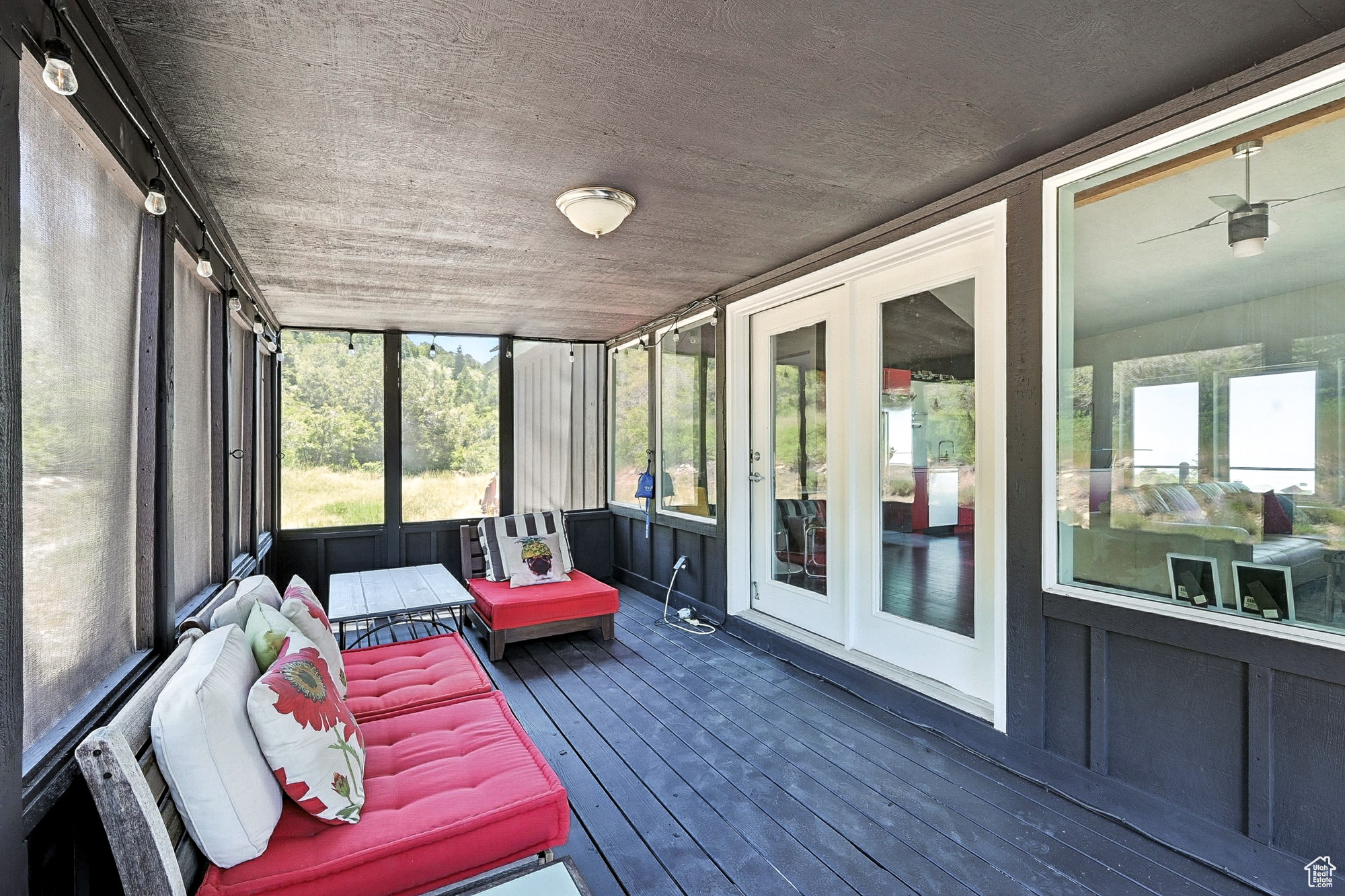CEDAR HIGHLANDS - Residential