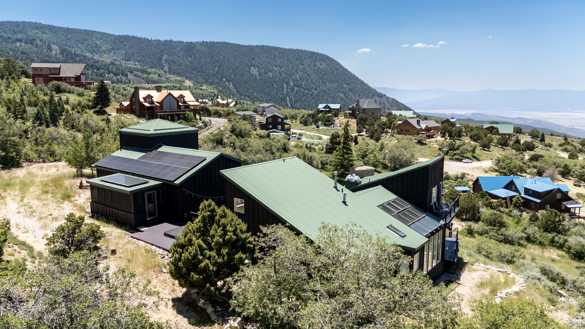 CEDAR HIGHLANDS - Residential