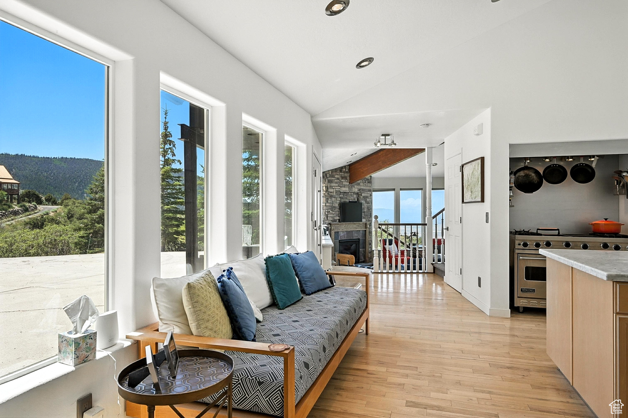 CEDAR HIGHLANDS - Residential