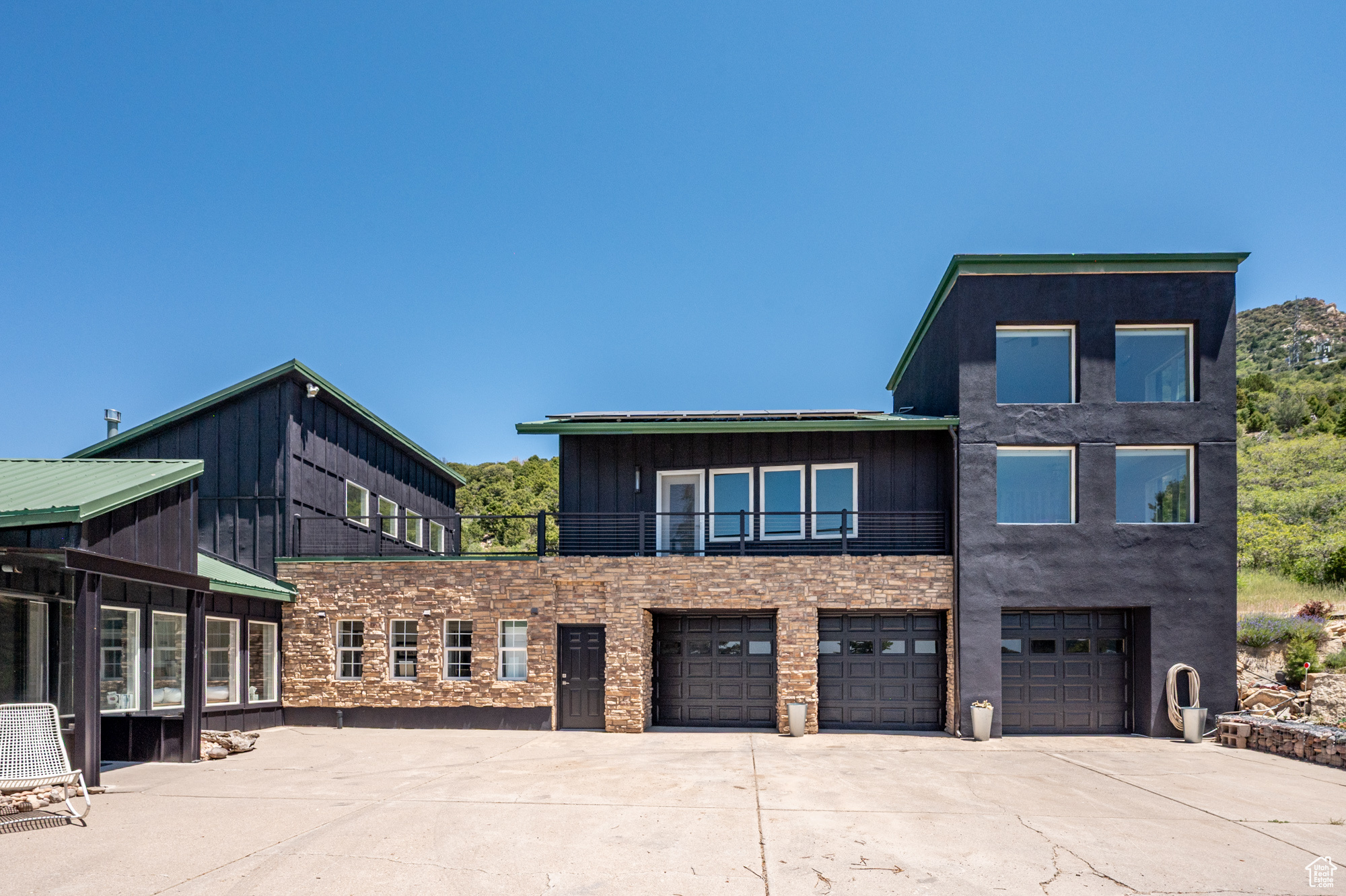 CEDAR HIGHLANDS - Residential