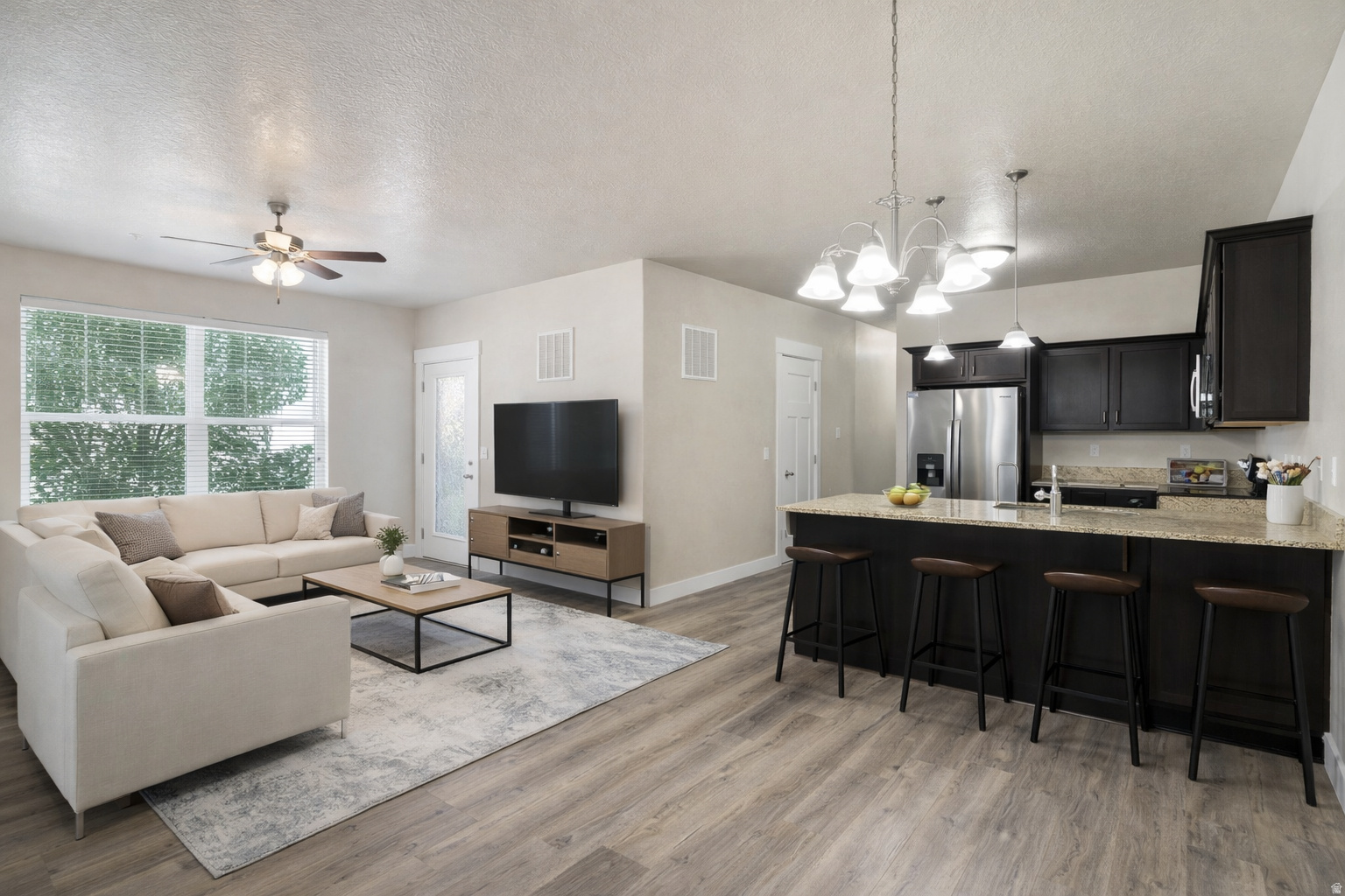 EVOLUTION COMMUNITY - Residential