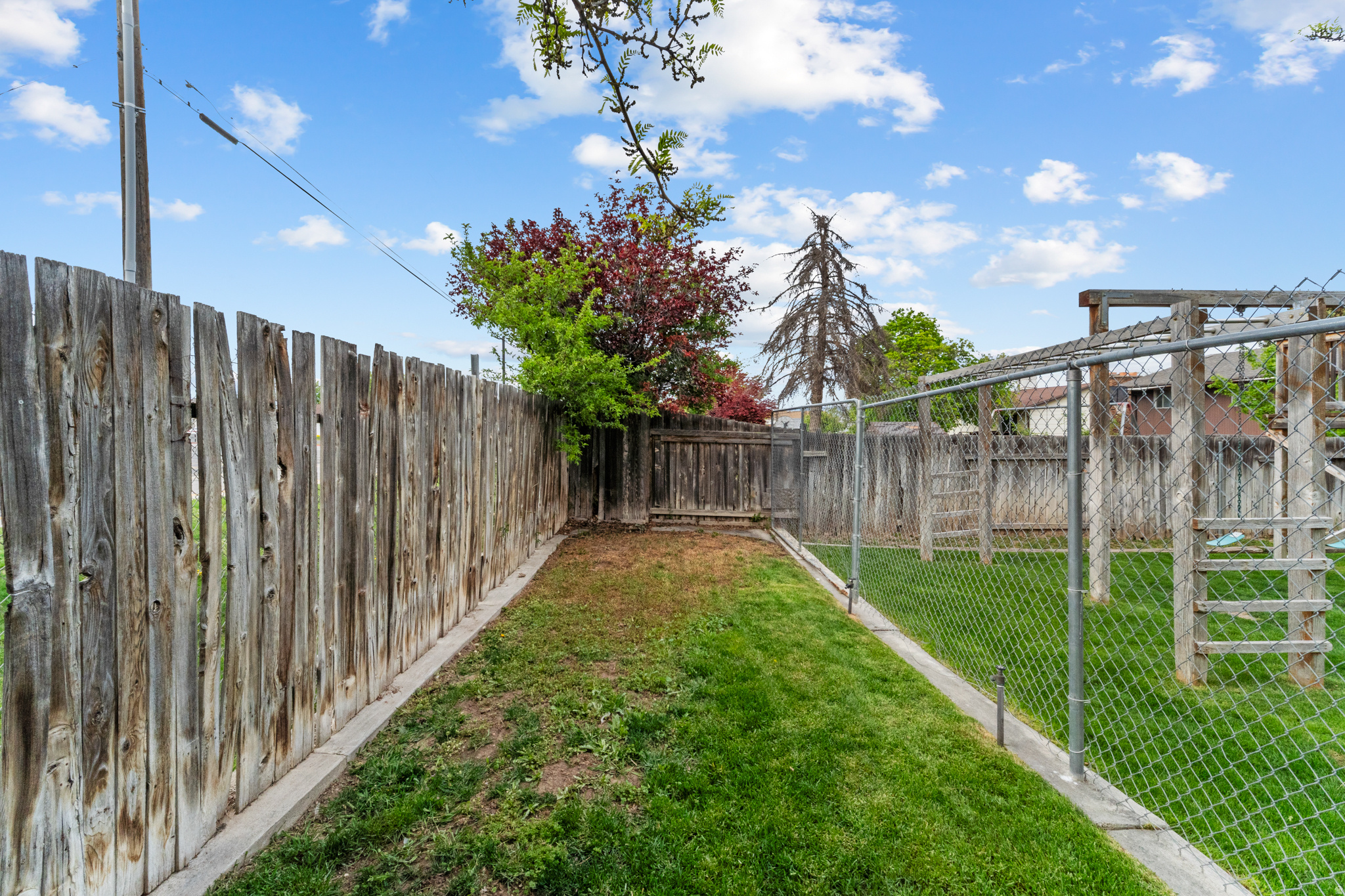 GREEN TREE - Residential