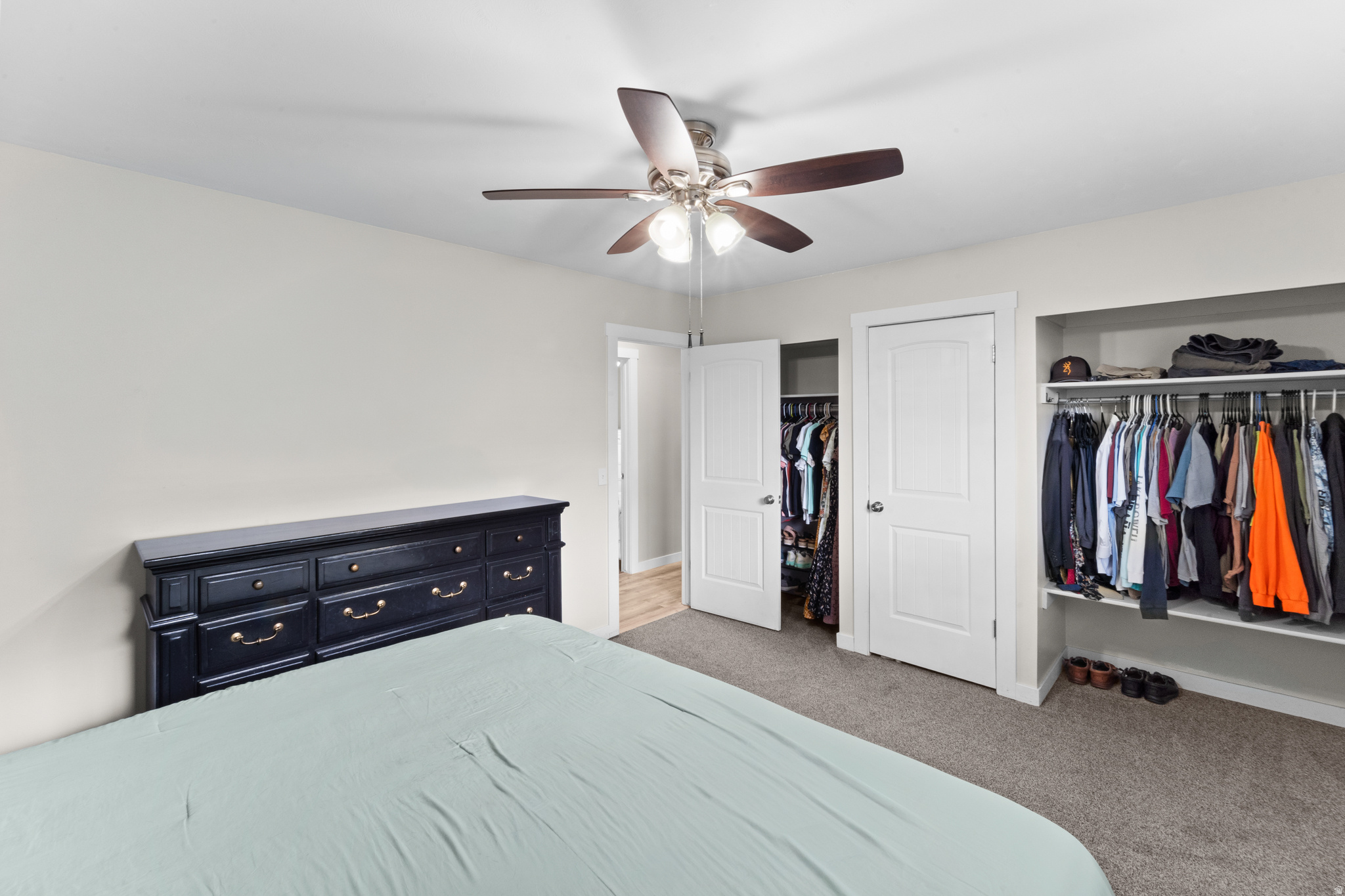 GREEN TREE - Residential