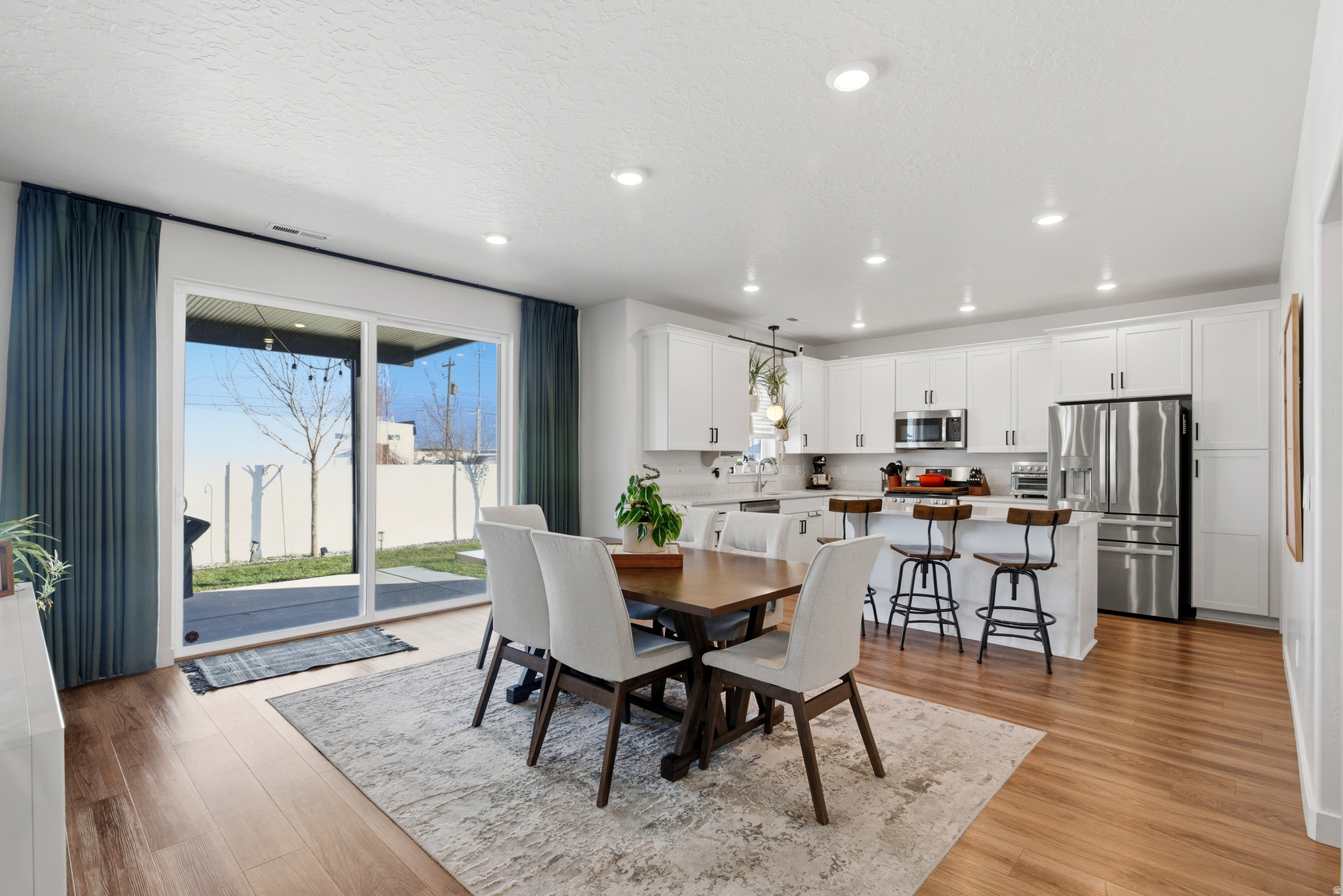 SHAMROCK - Residential