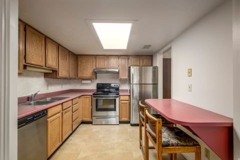 Tiny photo for 1460 E HIGHLAND COVE LN #320, Millcreek, UT 84106 (MLS # 2134834)