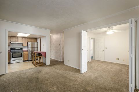 Tiny photo for 1460 E HIGHLAND COVE LN #320, Millcreek, UT 84106 (MLS # 2134834)