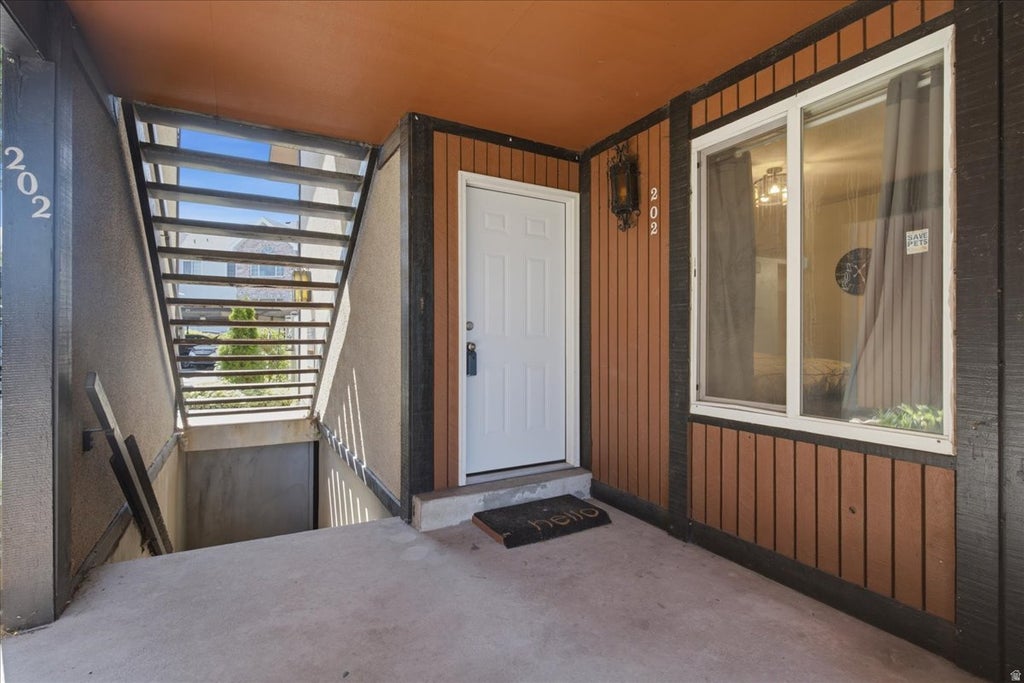 Photo of 202 W GARDEN PARK, Orem, UT 84057 (MLS # 2176965)