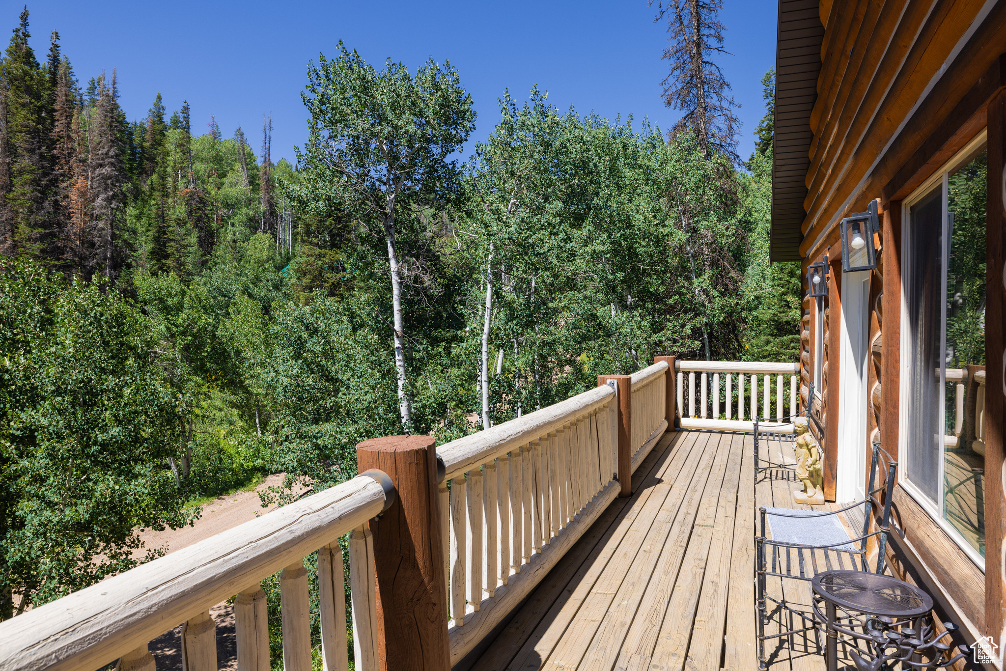 PINE MEADOW RANCH - Residential