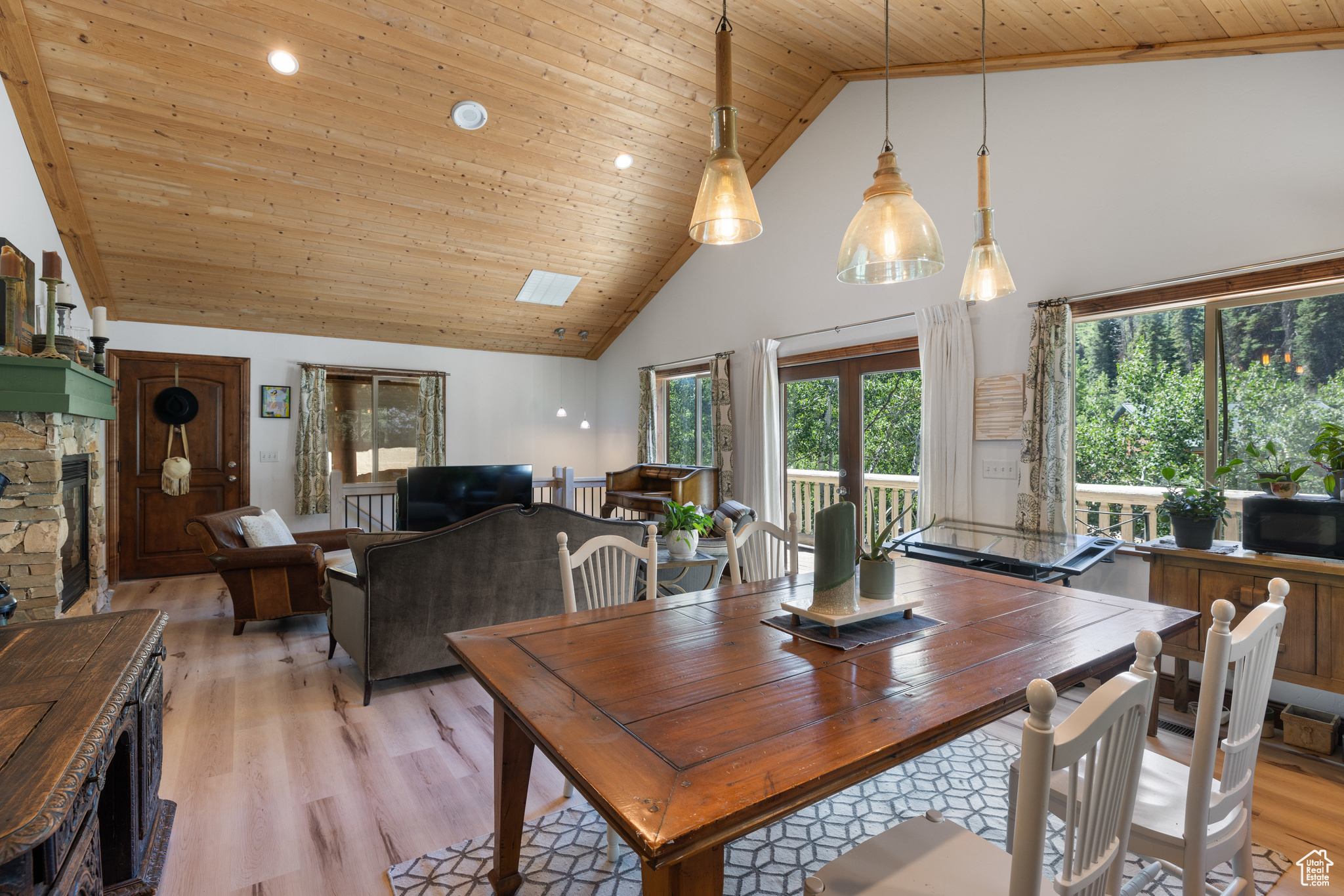 PINE MEADOW RANCH - Residential