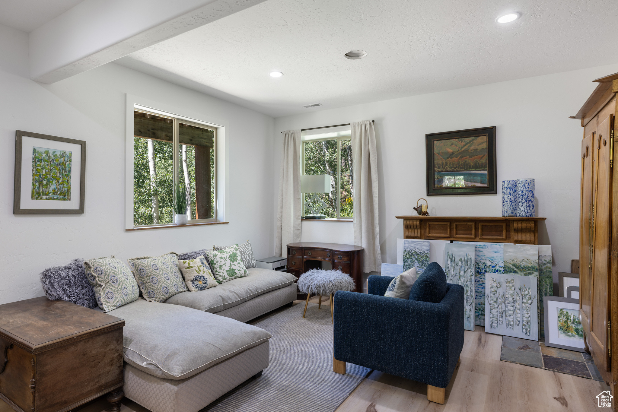 PINE MEADOW RANCH - Residential