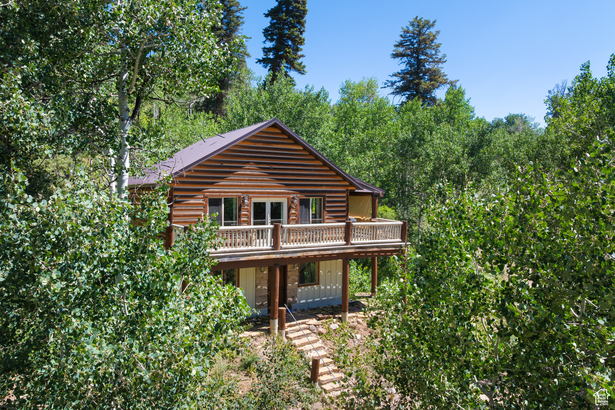 PINE MEADOW RANCH - Residential