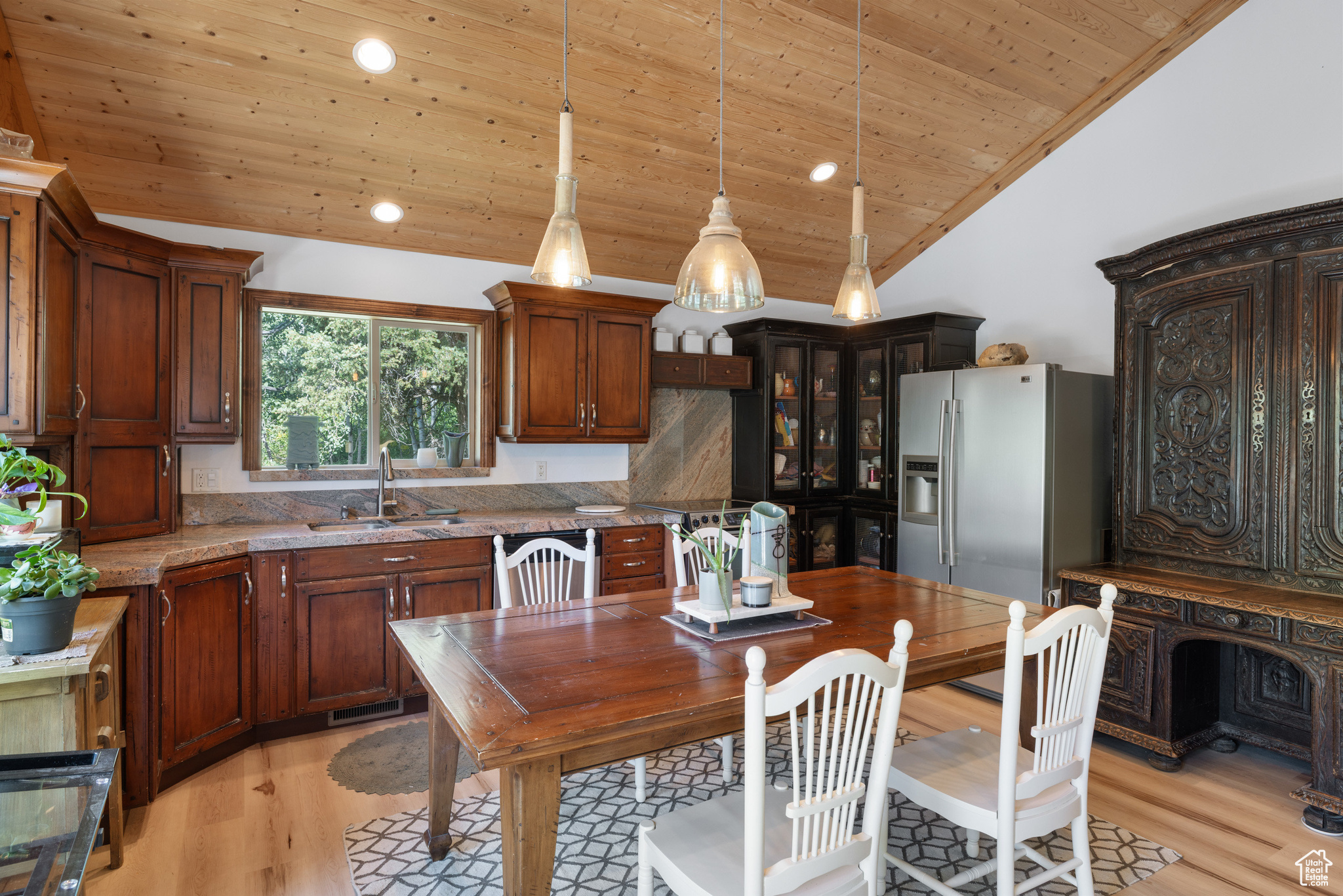 PINE MEADOW RANCH - Residential