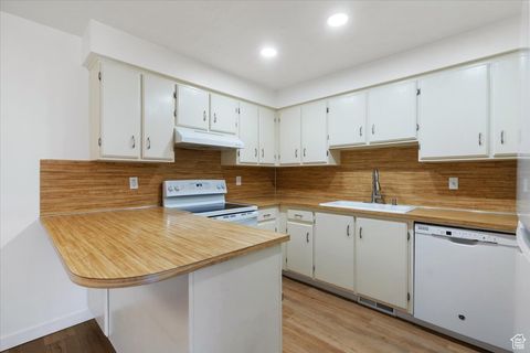 Tiny photo for 263 W GARDEN PARK DR N, Orem, UT 84057 (MLS # 2119445)