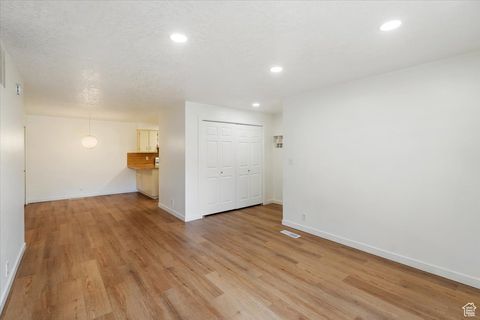 Photo of 263 W GARDEN PARK DR N, Orem, UT 84057 (MLS # 2119445) Photo of 263 W GARDEN PARK DR N, Orem, UT 84057 (MLS # 2119445)
