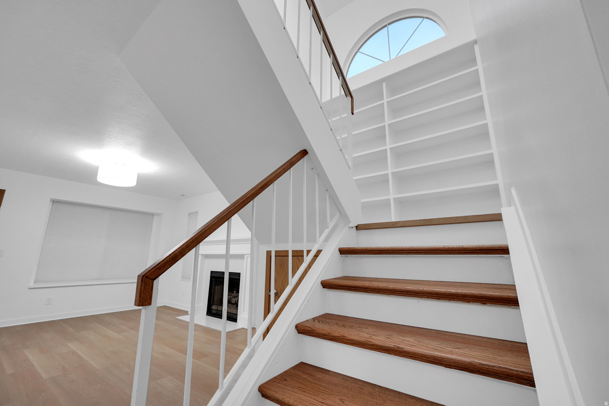 SPRING LANE CONDMN - Residential