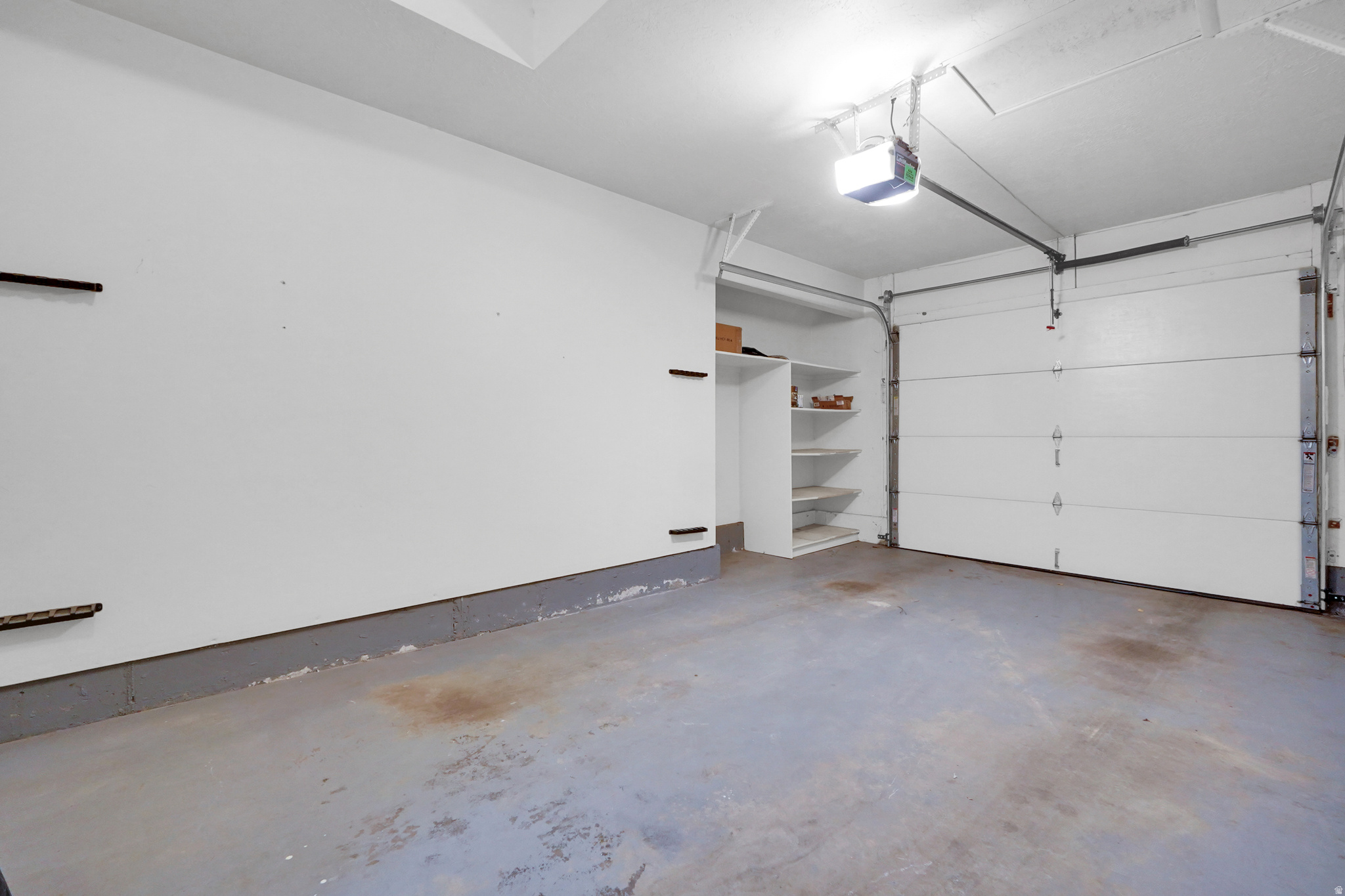 SPRING LANE CONDMN - Residential